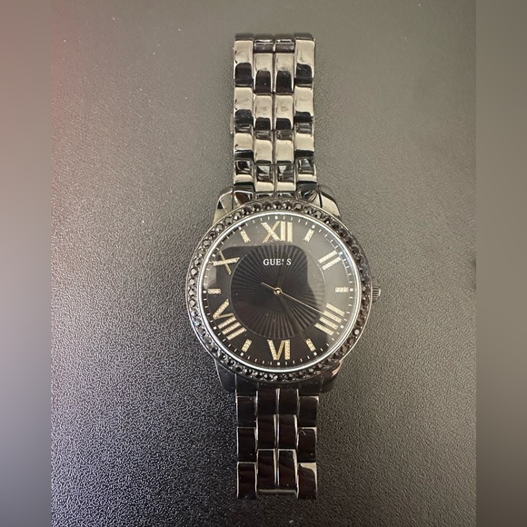 Black guess watch - Picture 4 of 5